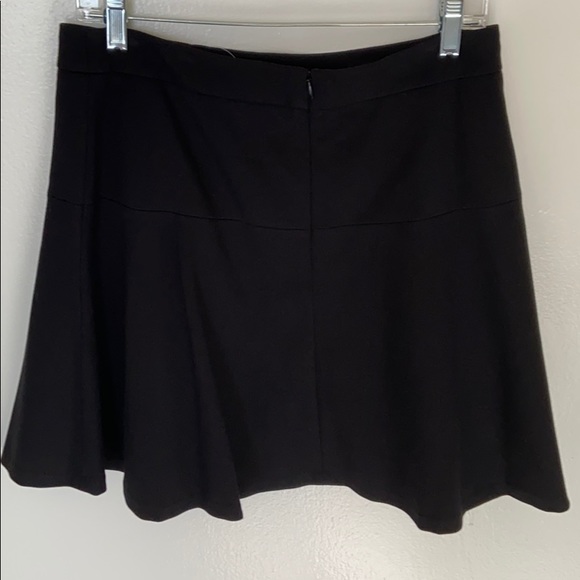 Banana Republic Black Skirt - Size 8 - Picture 4 of 5